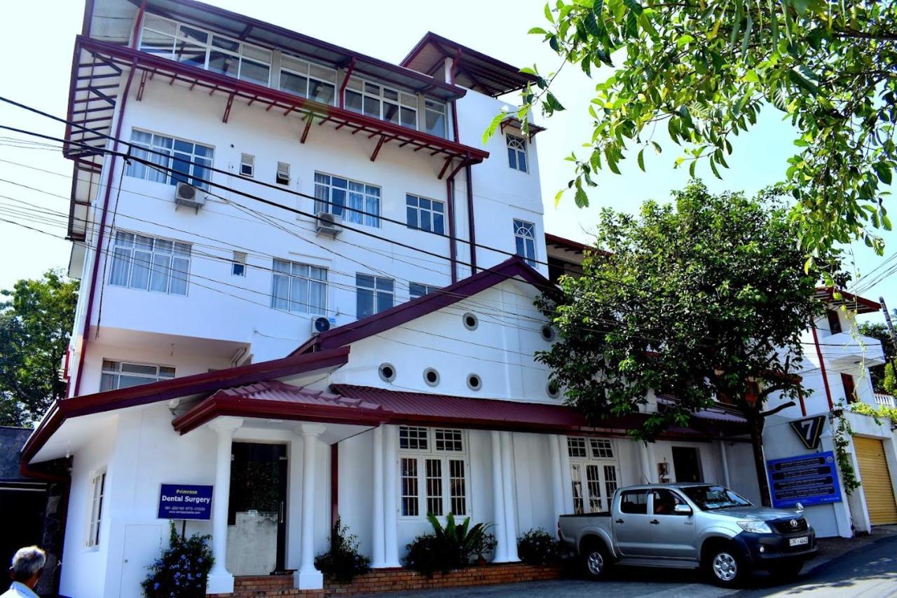 Smile Hub Kandy -Youth Hostel- Exterior foto